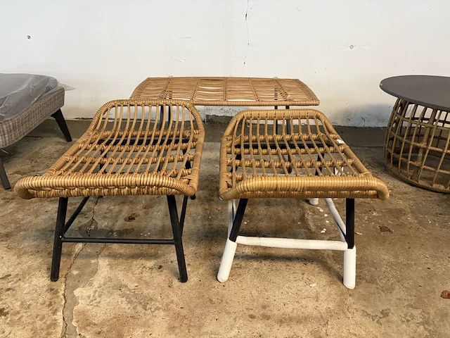3x rotan bijzettafel, voetenbank - afbeelding 1 van  5