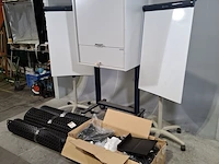 3x rubberen mat, 2x verrijdbaar whiteboard en 1x display - afbeelding 13 van  19
