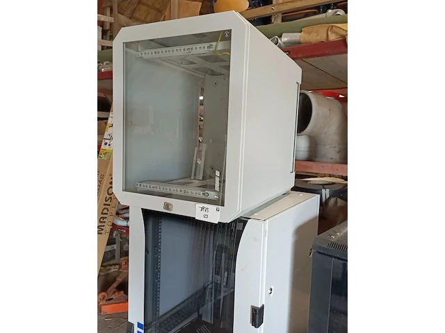 3x serverkast - afbeelding 2 van  4