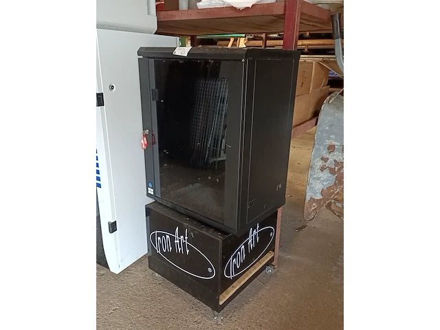 3x serverkast - afbeelding 4 van  4