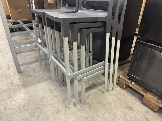 3x statafel met 6x barkruk - afbeelding 5 van  9