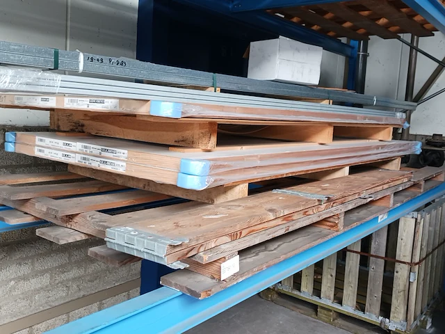3x stompe deur met diverse metalen profielen - afbeelding 12 van  22