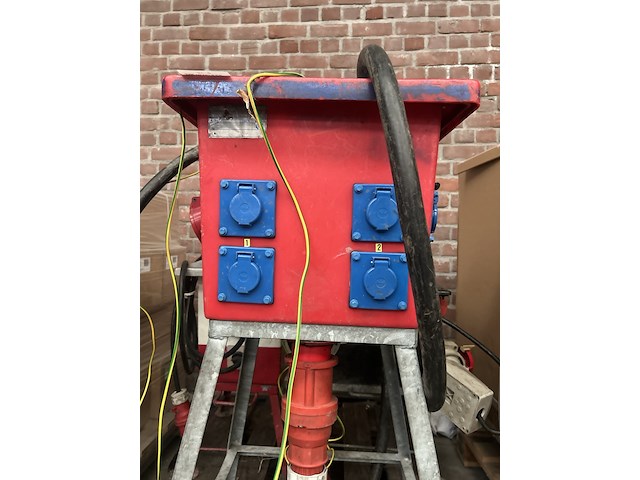 3x stroompaddestoel/verdeelkast - afbeelding 6 van  11