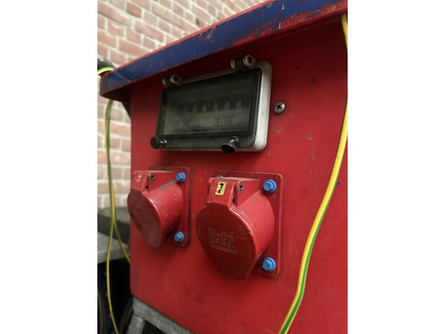 3x stroompaddestoel/verdeelkast - afbeelding 10 van  11