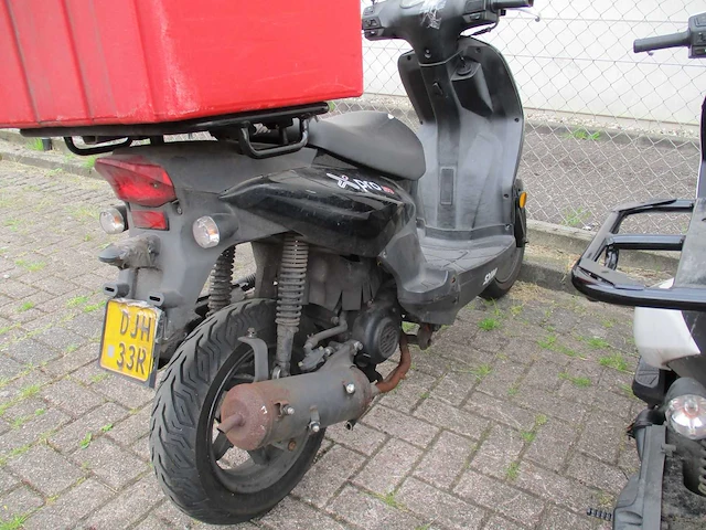 3x sym x pro - bromscooter - scooter - afbeelding 3 van  17