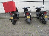 3x sym x pro - bromscooter - scooter - afbeelding 16 van  17
