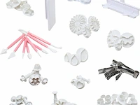 3x taarten decoratieset/fondant uitsteekvormen met modelleergereedschap 46-delig levivo - afbeelding 1 van  4