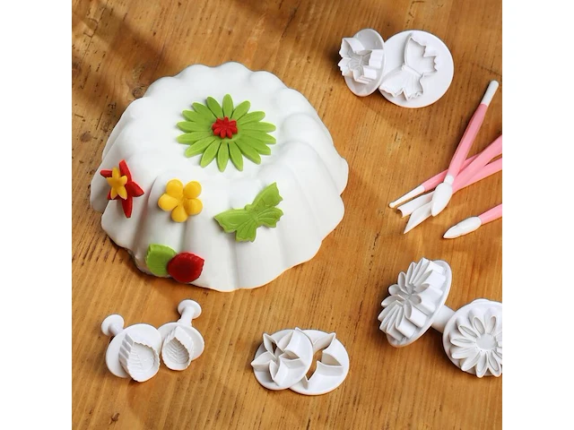 3x taarten decoratieset/fondant uitsteekvormen met modelleergereedschap 46-delig levivo - afbeelding 2 van  4