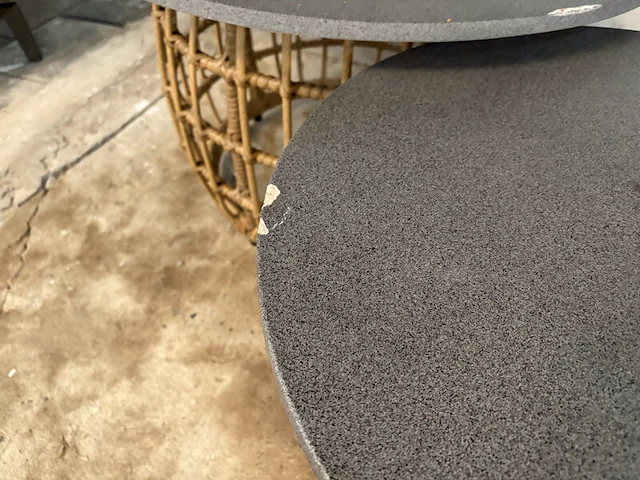 3x tuintafel, bijzettafel 2x diameter 75 cm, 1x diameter 55 cm, buiten. - afbeelding 8 van  10