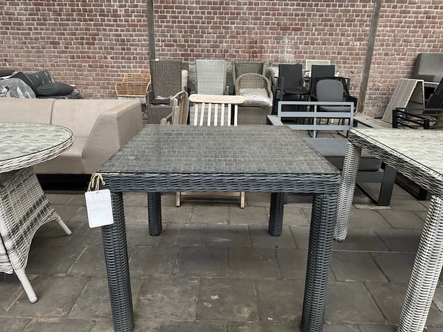 3x tuintafel met glasplaat 90x90 cm fonteyn, chesley, donkergrijs - afbeelding 2 van  3