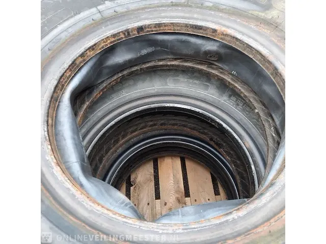 3x vrachtwagenband michelin, xzl - afbeelding 4 van  5
