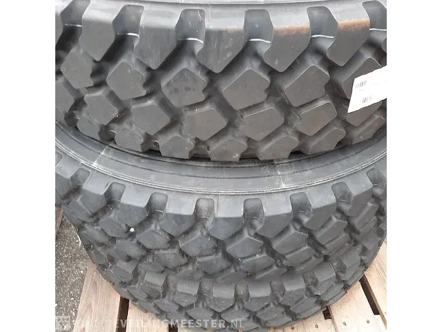3x vrachtwagenband michelin, xzl - afbeelding 5 van  5