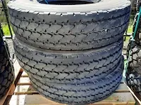 3x vrachtwagenband michelin, xzy-2