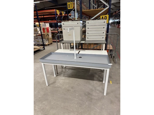 3x werktafel en 2x ladenblok - afbeelding 1 van  8