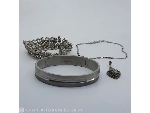 3x zilveren armband en 1x hanger - afbeelding 1 van  13