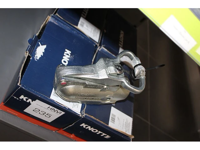 4 aanhangerkoppelingen knott k30u-n3 - afbeelding 2 van  2
