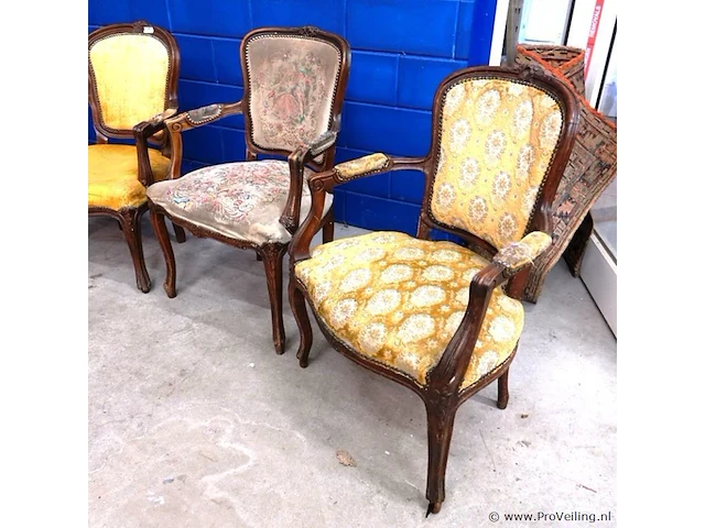 4 antieke stoelen - afbeelding 3 van  4