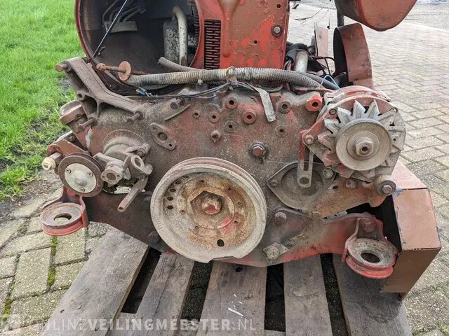 4-cilinder deutz f4l 912 motor - afbeelding 3 van  16