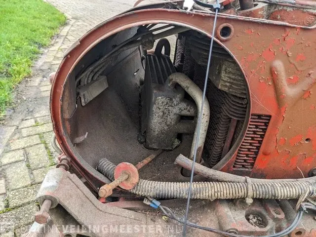 4-cilinder deutz f4l 912 motor - afbeelding 4 van  16