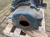 4-cilinder kubota v1302 motor - afbeelding 2 van  11