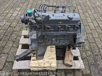 4-cilinder kubota v1302 motor - afbeelding 5 van  11