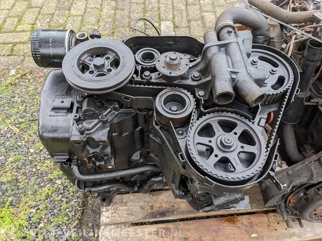4-cilinder perkins 504-2t motor - afbeelding 3 van  14