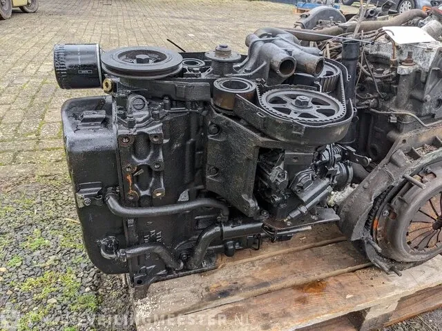 4-cilinder perkins 504-2t motor - afbeelding 4 van  14