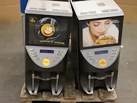 4 diverse dispencers - afbeelding 1 van  8