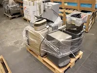 4 diverse koffiemachines - afbeelding 2 van  4
