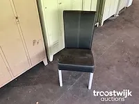 4 eetkamerstoelen met rvs onderstel en handgreep - afbeelding 2 van  4