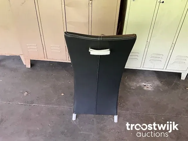 4 eetkamerstoelen met rvs onderstel en handgreep - afbeelding 3 van  4