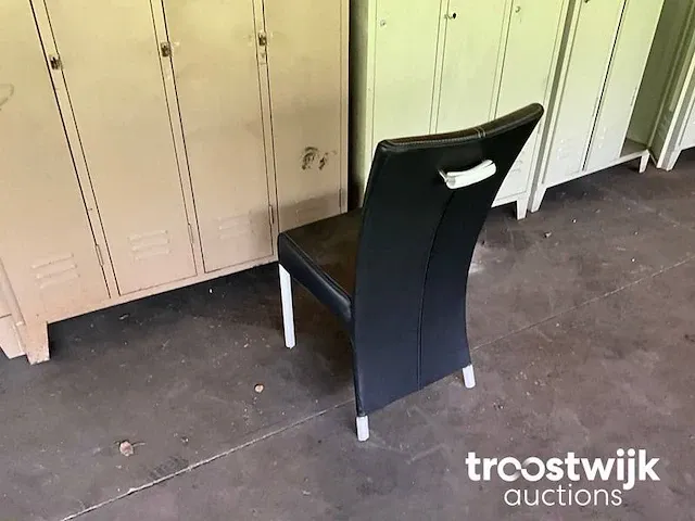 4 eetkamerstoelen met rvs onderstel en handgreep - afbeelding 4 van  4