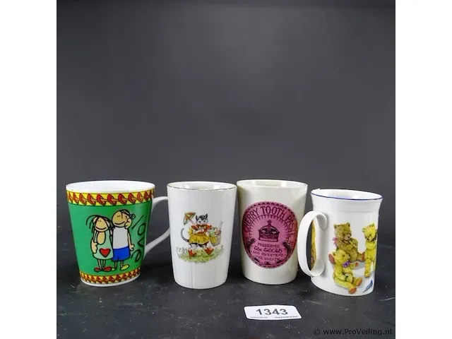 4 gedecoreerde mokken - afbeelding 4 van  5