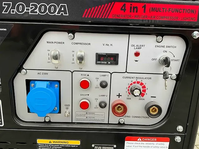 4-in-1 mobiel werkstation (lastoestel+generator+compressor+lichtmast) - afbeelding 15 van  23