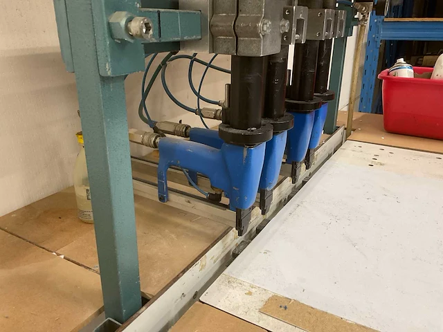 4 koppige verzamelhechtmachine - afbeelding 4 van  6