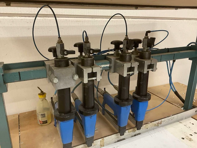 4 koppige verzamelhechtmachine - afbeelding 5 van  6
