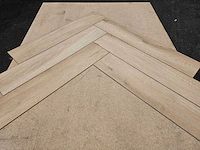 4 m2 pvc dryback visgraat - 730 x 146 x 2,5 mm - afbeelding 2 van  3