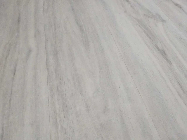 4 m2 pvc spc click plank - 1500 x 200 x 6 mm - afbeelding 1 van  3