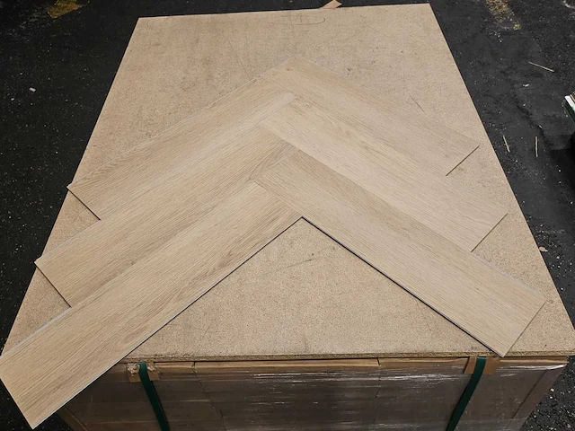 4 m2 pvc spc click visgraat - 600 x 150 x 5 mm - afbeelding 3 van  3