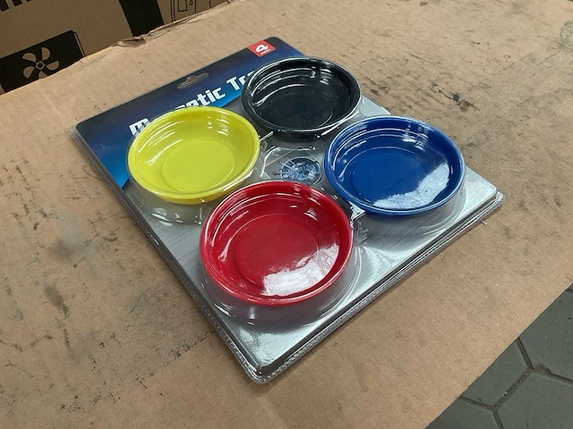4” magnetic tray - afbeelding 1 van  4