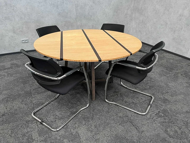 4 persoons design conferentie set ø140 - afbeelding 1 van  17