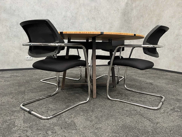 4 persoons design conferentie set ø140 - afbeelding 17 van  17
