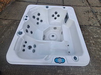 4 persoons jacuzzi en buitenspa