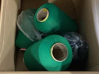 4 rollen garen donker groen - afbeelding 1 van  3