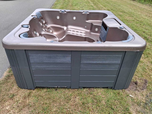4 season spa 5 persoons amerikaans jacuzzi en buitenspa - afbeelding 16 van  29