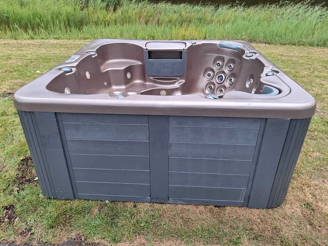 4 season spa 5 persoons amerikaans jacuzzi en buitenspa - afbeelding 14 van  29