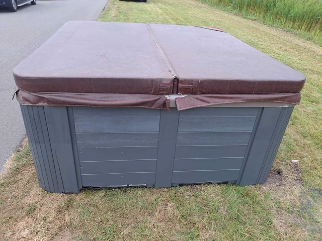4 season spa 5 persoons amerikaans jacuzzi en buitenspa - afbeelding 19 van  29