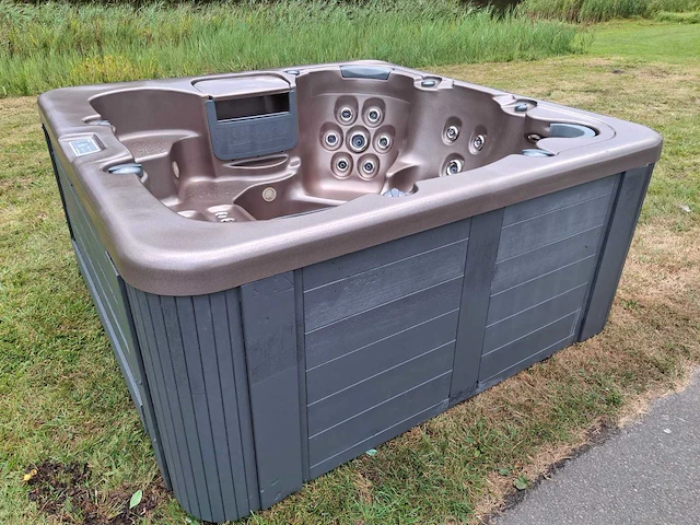 4 season spa 5 persoons amerikaans jacuzzi en buitenspa - afbeelding 25 van  29
