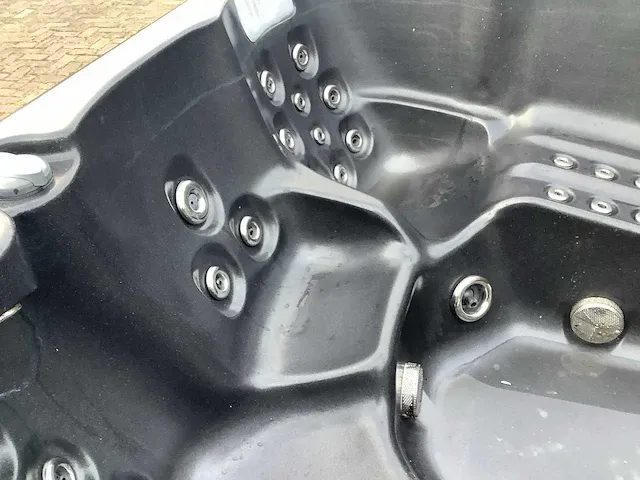 4 seasonspa easy top low end jacuzzi en buitenspa - afbeelding 13 van  15