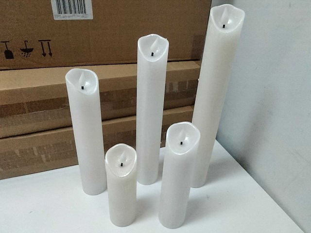 4 sets met 5 waxkaarsen met flikkerfunctie. - afbeelding 2 van  4